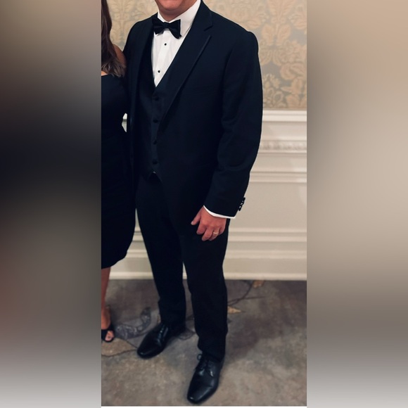 Calvin Klein Black Tuxedo for Men - Picture 1 of 7